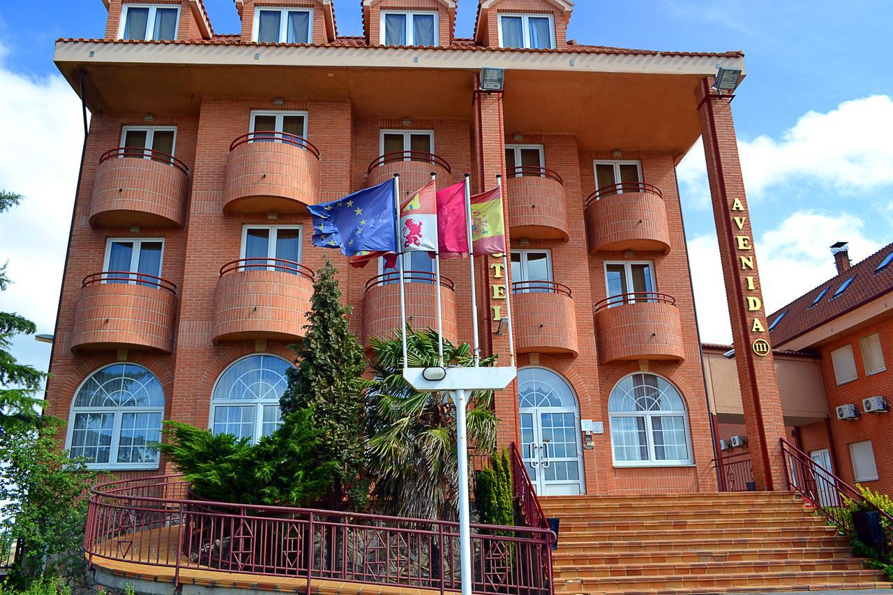 Hotel Avenida III Villadangos del Páramo Exterior foto